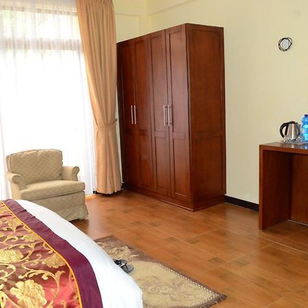 Abyssinia Guest House Addis Abeba Esterno foto